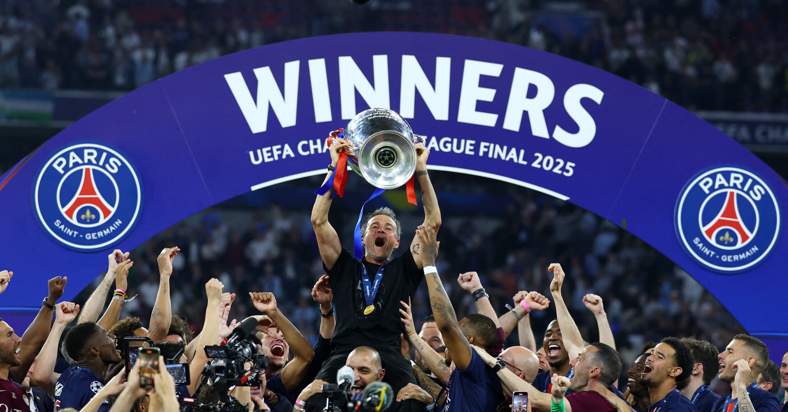 L&rsquo;Épreuve des Cent Ans : PSG et Arsenal Se Confrontent pour la Coupe des Champions en 2026