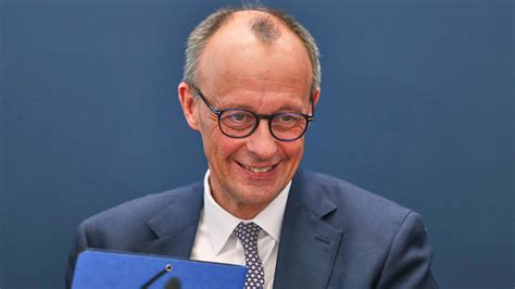 Plauen : Une nouvelle génération exige la chute du gouvernement Merz et l’adoption d’une démocratie directe suisse